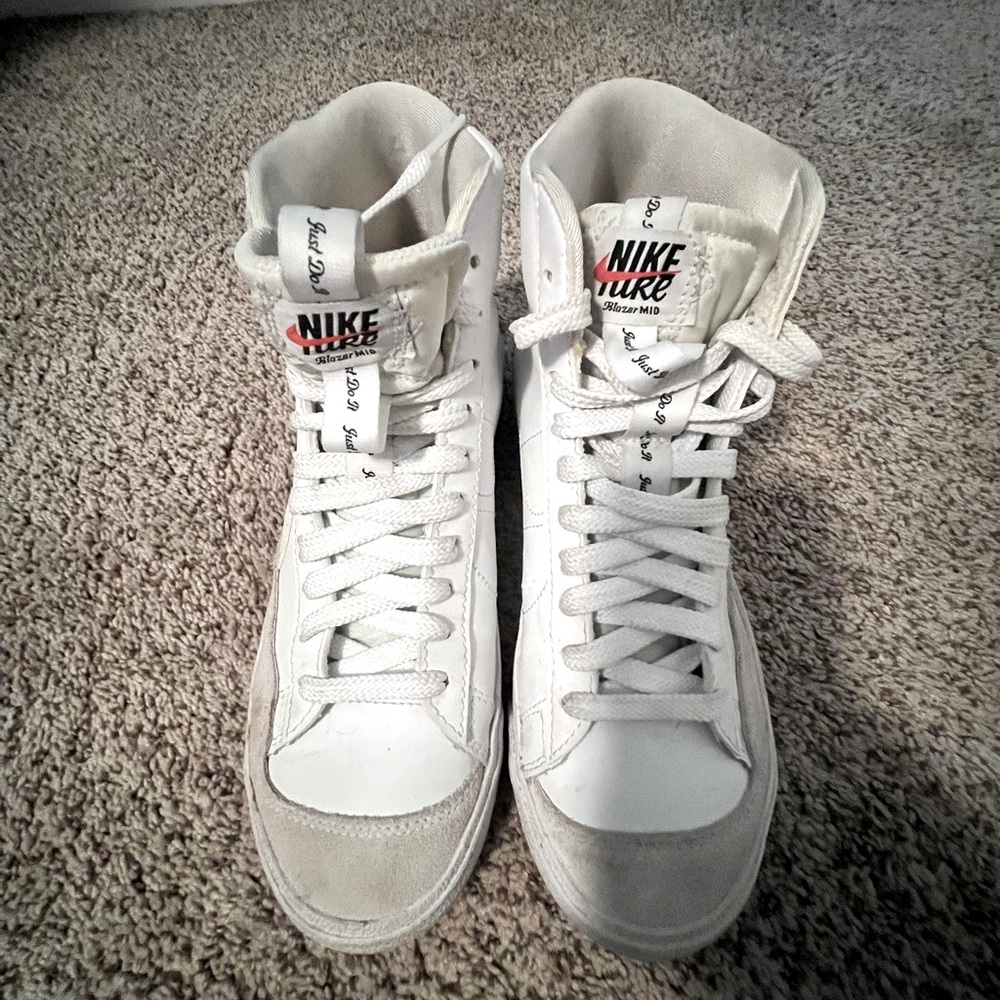 Nike Blazers, white & gray size 6y (womens 8)